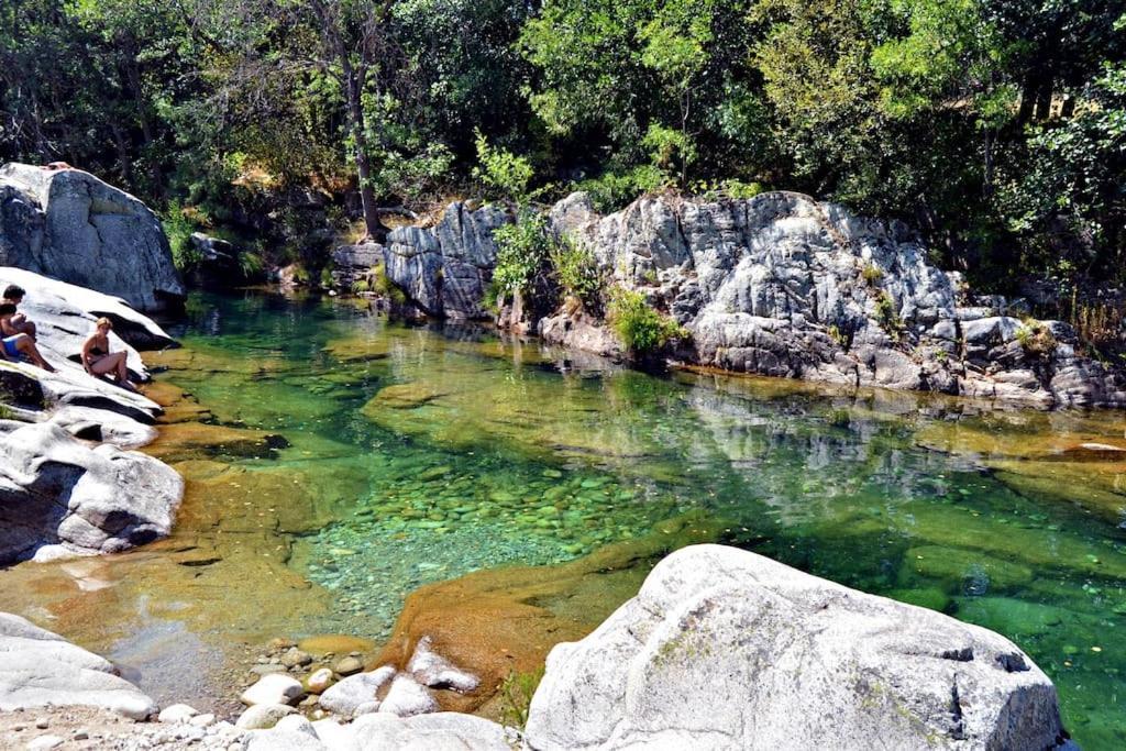 Casa Rural En Candeleda Con Piscina Y Un Maravilloso Jardin Экстерьер фото