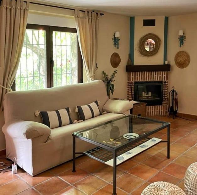 Casa Rural En Candeleda Con Piscina Y Un Maravilloso Jardin Экстерьер фото