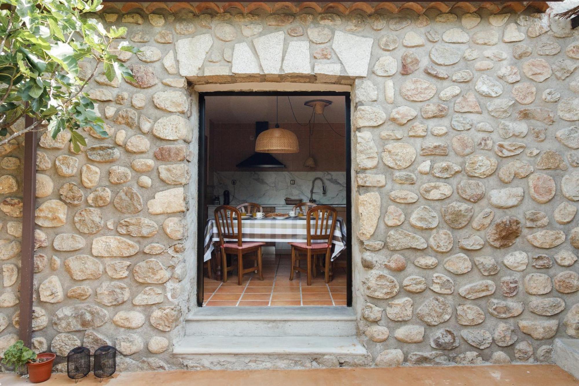 Casa Rural En Candeleda Con Piscina Y Un Maravilloso Jardin Экстерьер фото